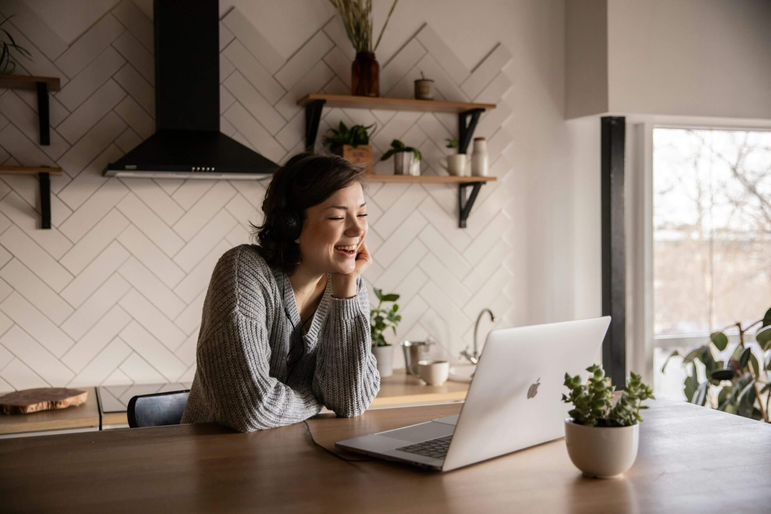 A coach conducting a virtual session on Online small business ideas